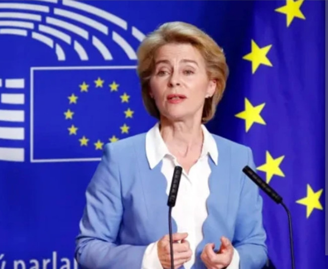 Presiden Komisi Eropa Ursula von der Leyen juga sepakat untuk beriman sanksi terhadap Israel. [Int]